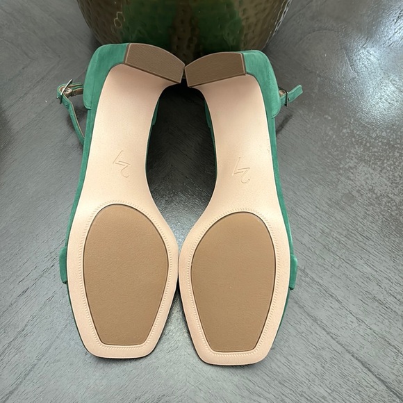 27 EDIT Naturalizer Iriss Ankle Strap Sandal (Wide) - Picture 4 of 11